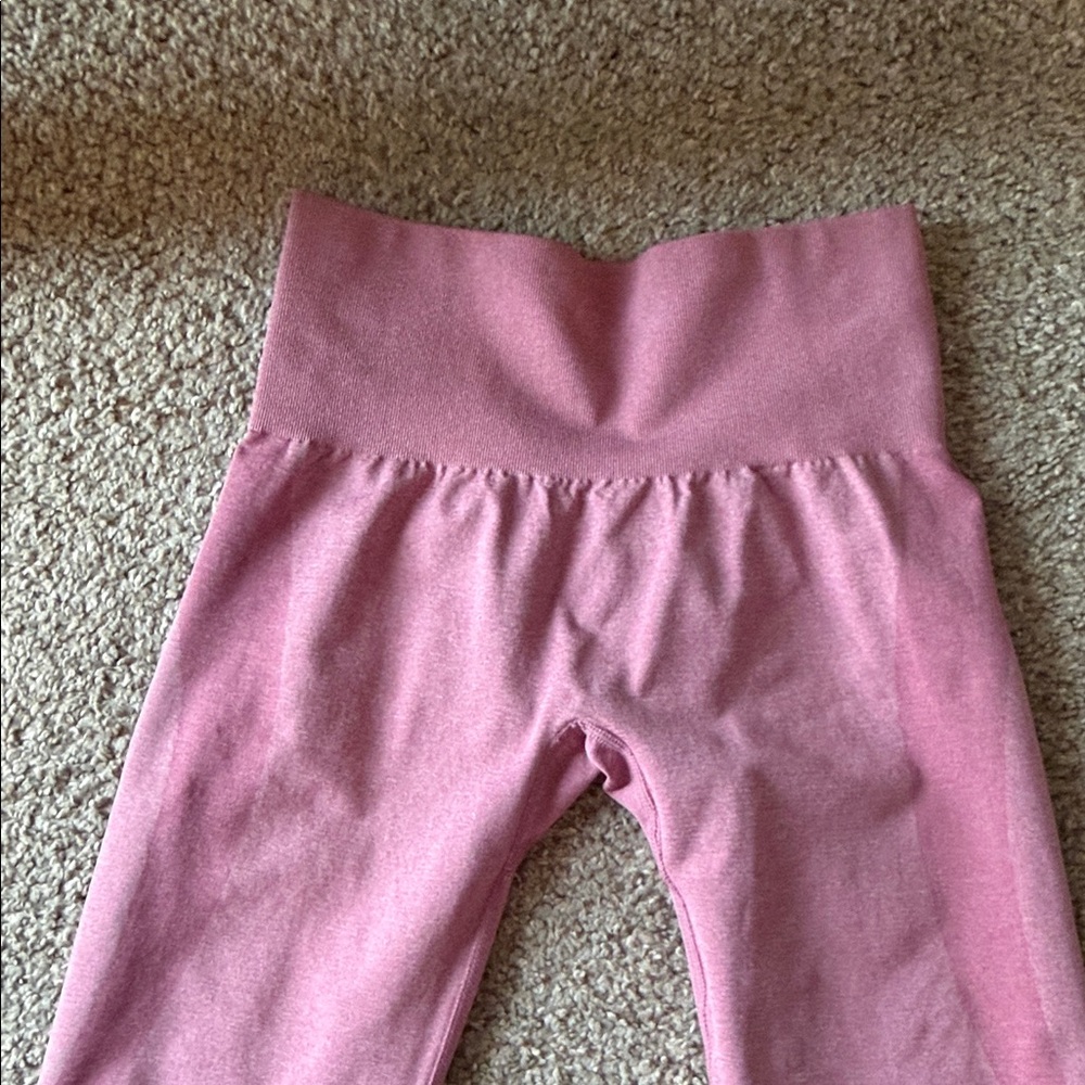NVGTN Women's Pink Leggings - Picture 2 of 3